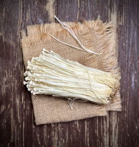 Грибы эноки 100 г