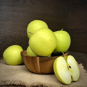 Яблоко Голден премиум