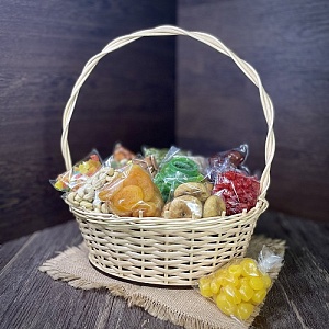 Корзина "Полезный гостинец"